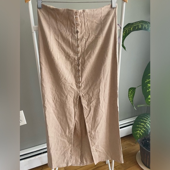 ZARA STRETCH ECRU
SLIT Button Straight Khaki Linen
SKIRT MIDI RARE - Picture 5 of 7